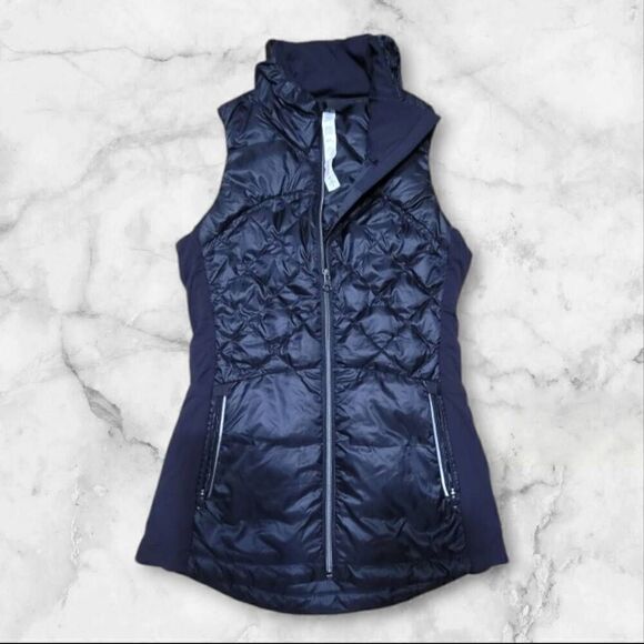 Lululemon Size 2 Down For a Run Goose Down Quilted Vest - Picture 1 of 2